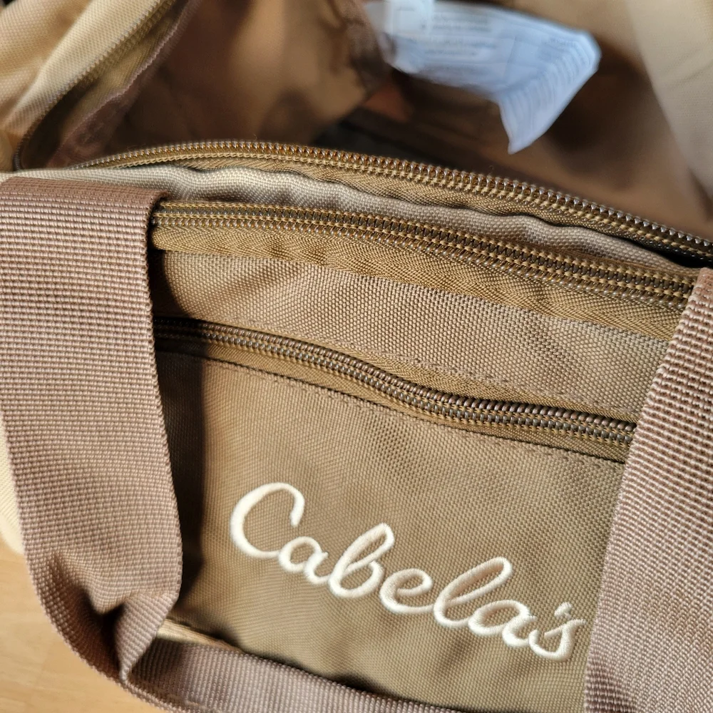 Cabela's Tan and Brown Men's Duffle Bag NWOT 15 Inches Shoulder Strap